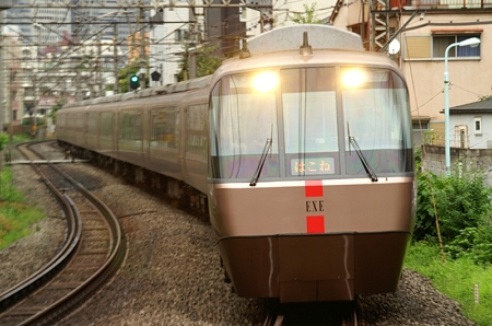 30000形EXEの特急はこね号