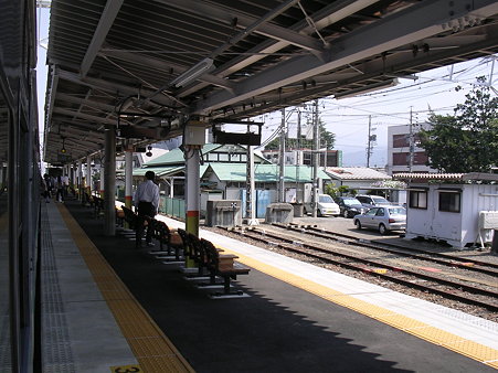 村井駅ホーム