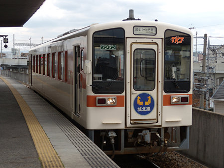 キハ11-201@勝川