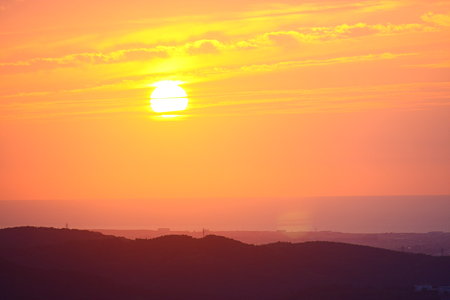 夕日と夕焼けに染まる日本海！　17：27