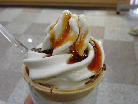 金沢百番街おみやげ館　山下ミツ商店の豆乳アイスクリーム