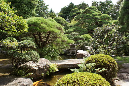 山本亭　主庭