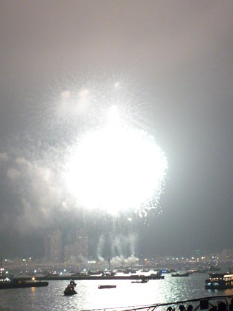 090801-大桟橋 花火 (259)