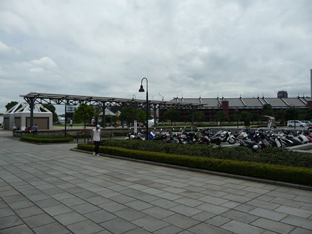 090806-HH・赤レンガ (8)