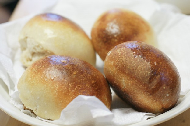 Photos: 天然酵母パン
