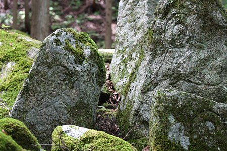 2009.08.12 遠野 自然石へ五百羅漢-2