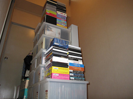 04_DVDコレクション（の一部）