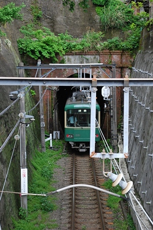 トンネル