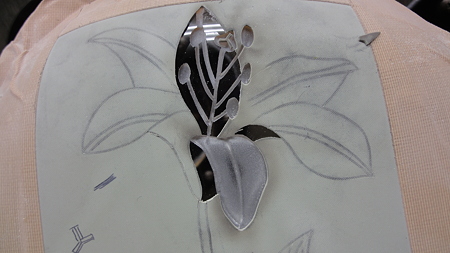 4.雄しべ雌しべを消さず恐れず花びらを彫る
